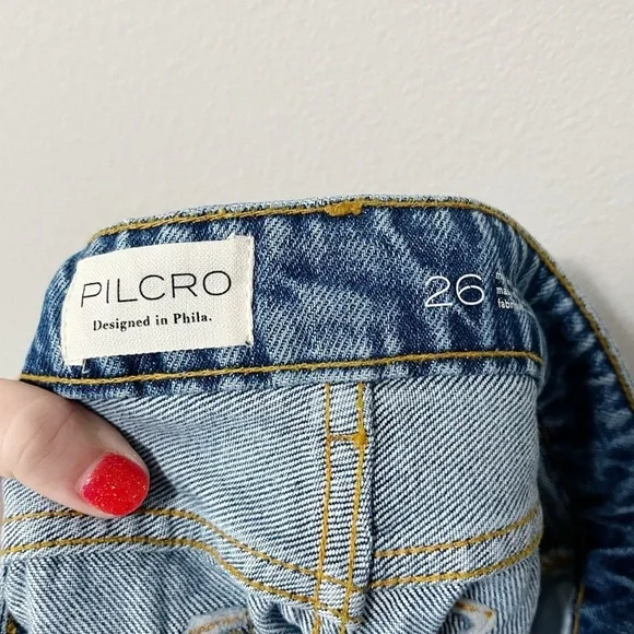 Anthropologie Pilcro Lover Crystal Embellished Denim Jean Shorts Size 26 NEW - Picture 12 of 14